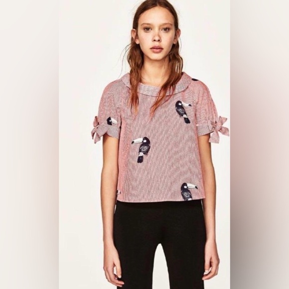 Pink Striped Top with Bow Accents and Button Detail XS - Picture 2 of 5